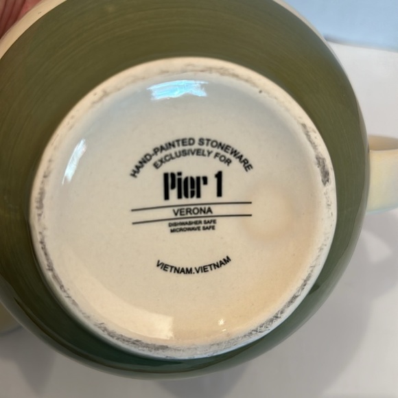 Pier 1 Verona Teapot Hand Painted Stoneware Green Pink Vintage - Picture 5 of 5